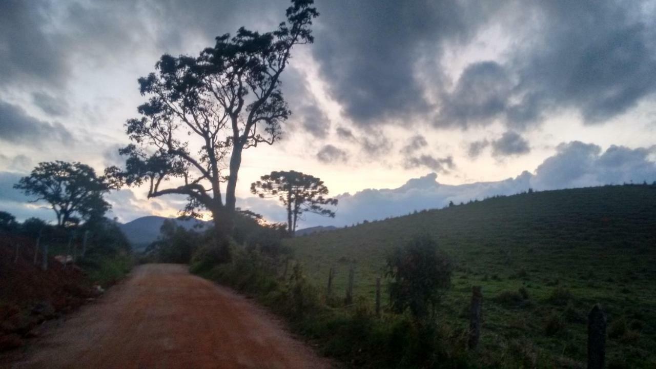 Pousada Recanto Da Vitoria Gonçalves Екстериор снимка