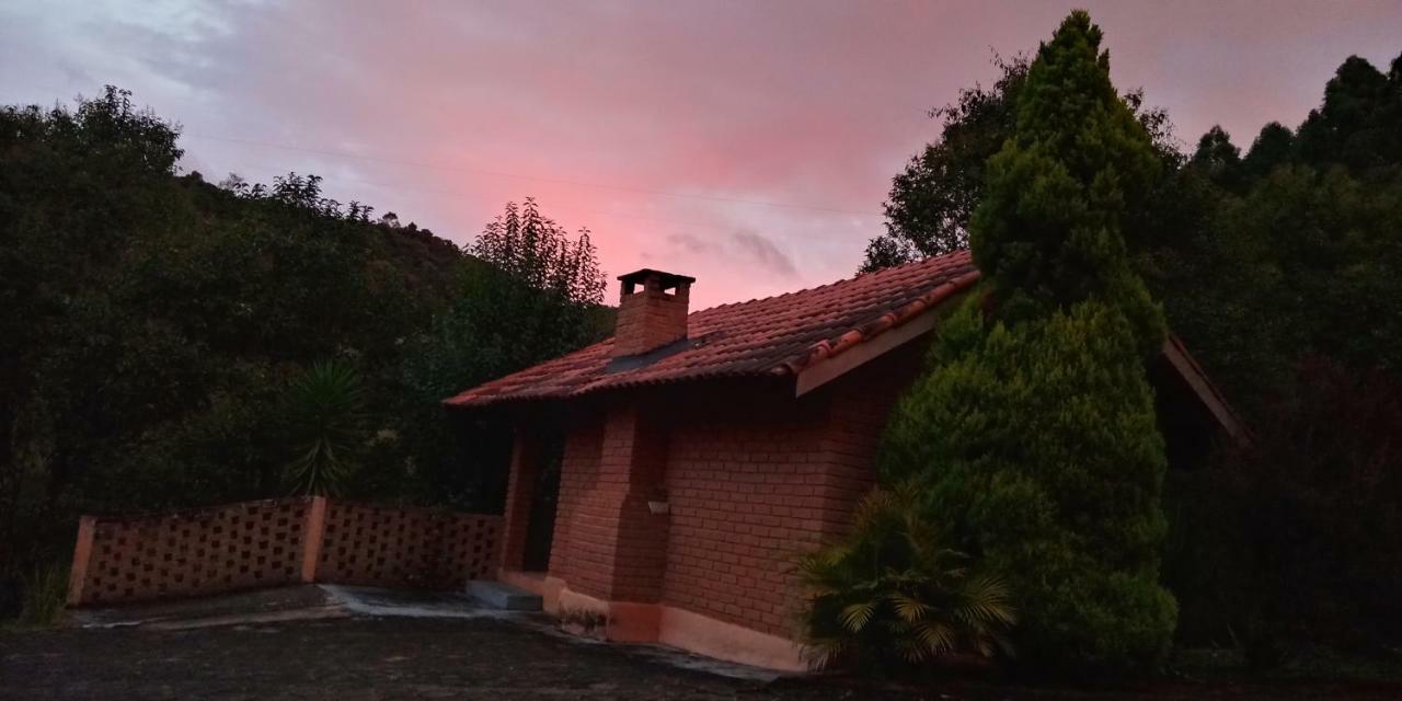 Pousada Recanto Da Vitoria Gonçalves Екстериор снимка